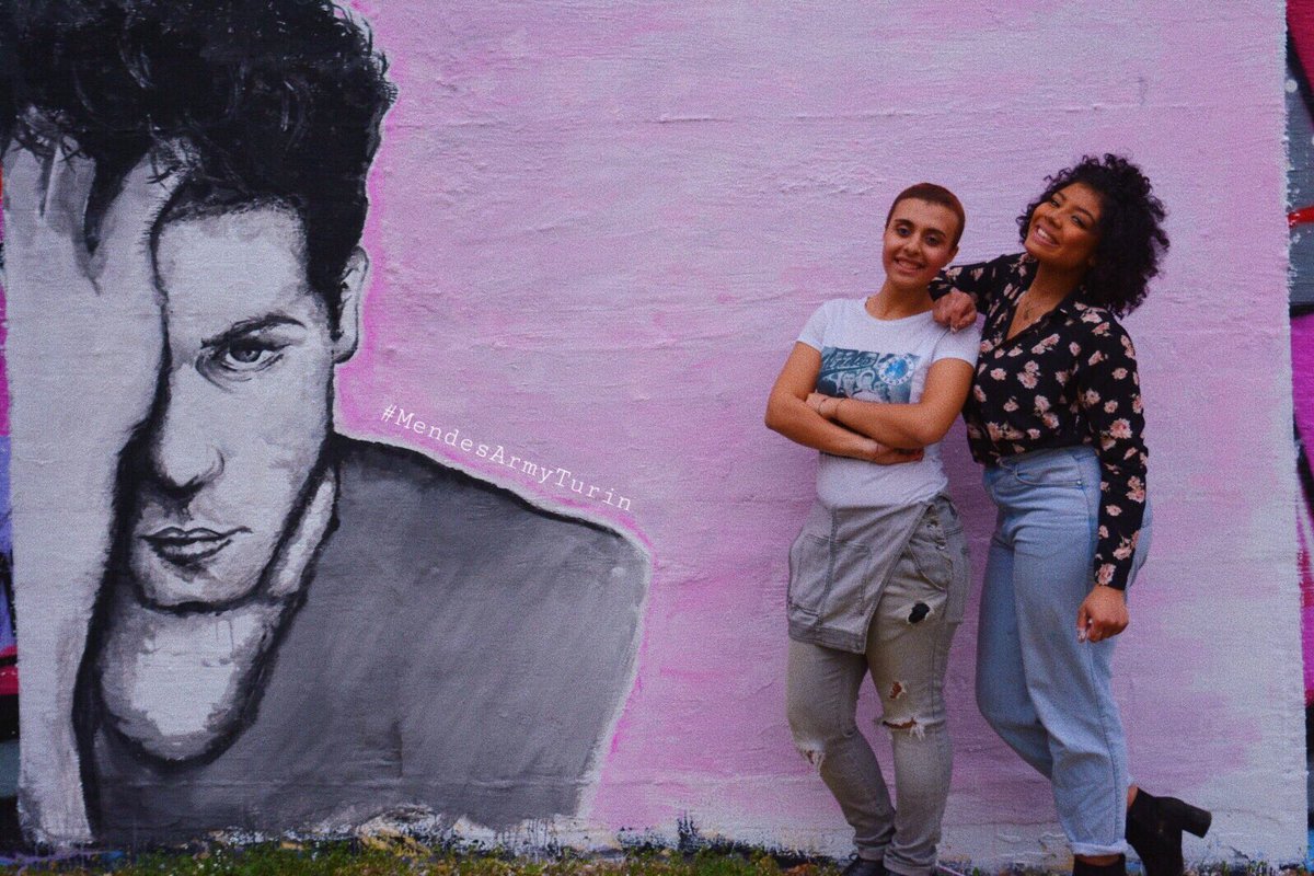 _bebawilliam_'s tweet photo. @shawnmendes we made this mural out of desperation because we couldn’t get your M&amp;G💔but mostly, to show you our big support and  to give you a warm welcome to Turin,-4 and we will see you in live!hoping to be able to hug you some way this Sunday 😭#MendesArmyTurin @ShawnTeamITA https://t.co/e4JZRPWU2i