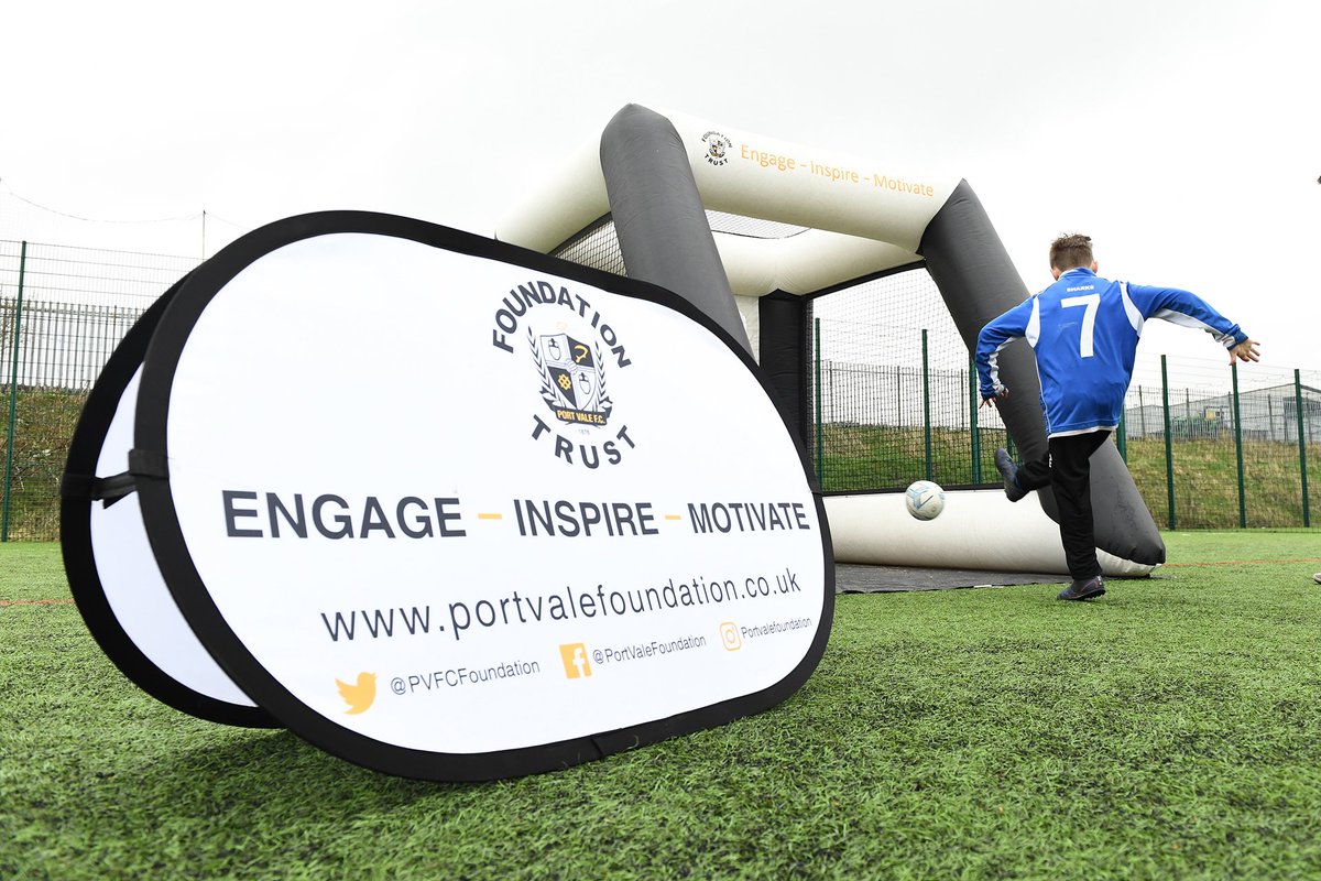 NHSEngland's tweet photo. 🔊 @EFL Chief Executive, Shaun Harvey said: “The #EFLDay of Action brings together all 72 Clubs to highlight the special role they play in enhancing the lives of millions of people around the country. https://t.co/5qkZeYJ5x8 #NHSLongTermPlan @EFLTrust @OfficialPVFC https://t.co/FZoW9gEPE4