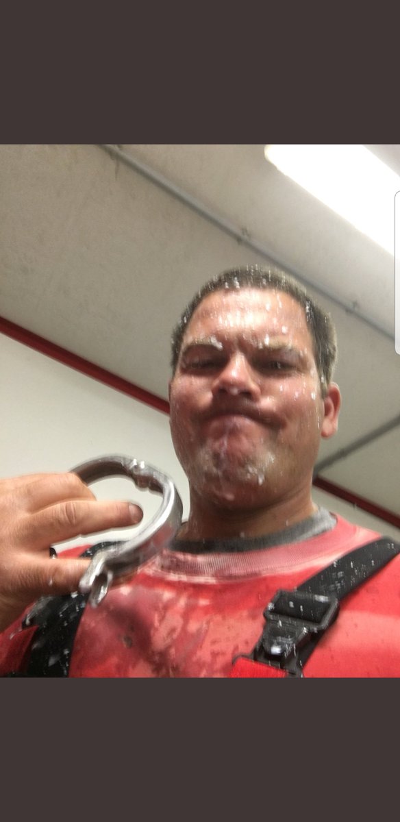 big_gars's tweet photo. This is how he does it now https://t.co/UBTzpWTlHq