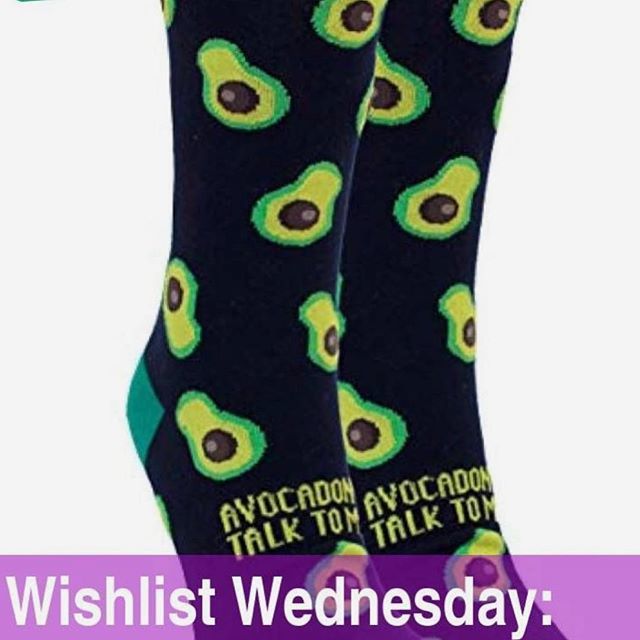 MaWritesReviews's tweet photo. https://t.co/qUnNxV1WFP Oh I can't believe I found these socks! I just HAVE to HAVE THEM! #wishlist #wednesday #wishlistwednesday #iwantthis #ineedthis #havetohaveit #avocado #avocadont #socks #noveltysocks #avocadosocks #avocadostuff https://t.co/hLZovP4aHn