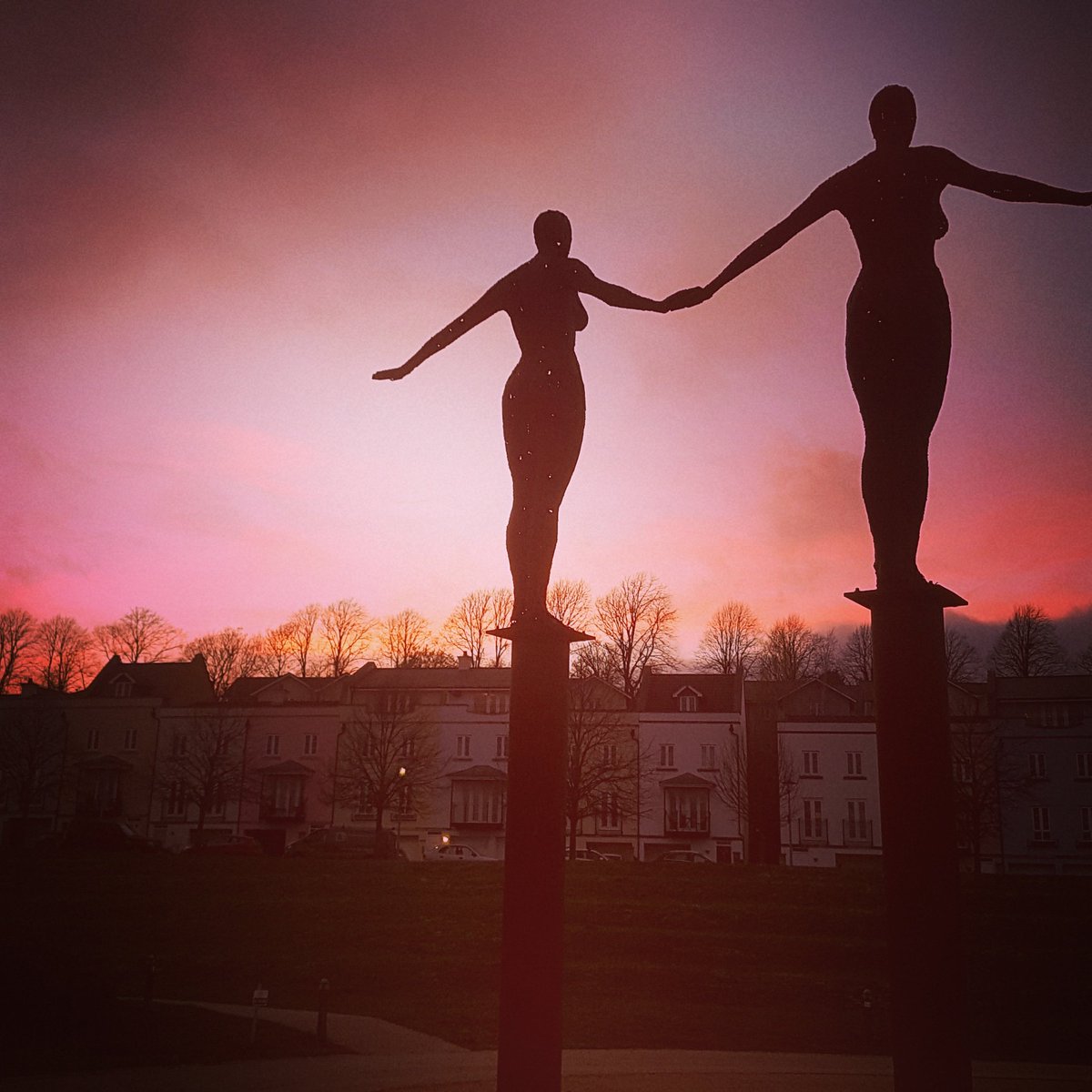 Home love ❤

#Bristol #lovewhereyoulive #sunset