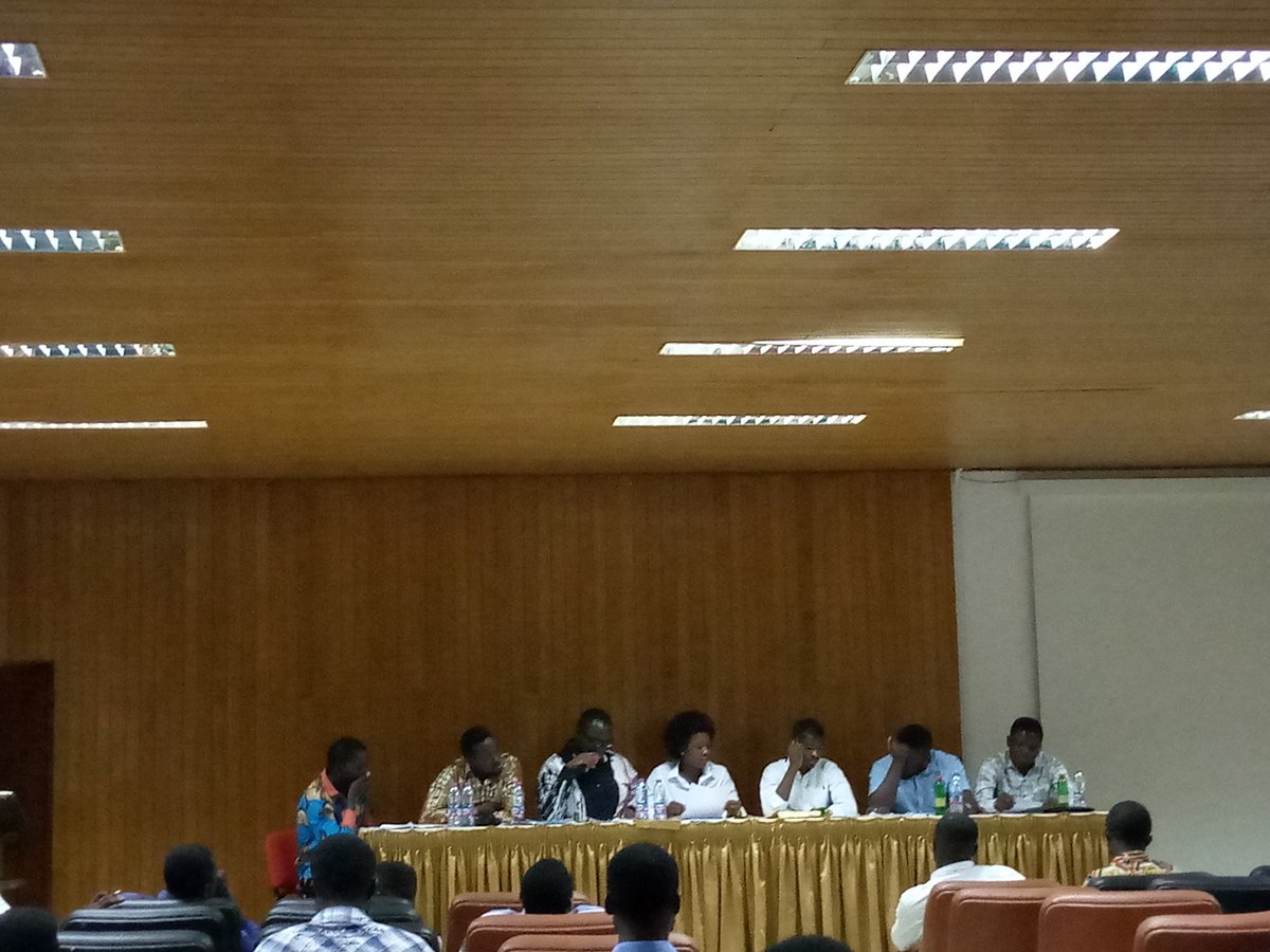 _teamhubs_'s tweet photo. NON-RE VETTING
Mr Richard Amoh, Ayeduase mp hopeful suggests a round table discussion as his solution to the SRC withdrawal from NUGS as he is been grilled by the pannel.
#HUBElectionHQ 
#NONREDecides https://t.co/XJBmO60yS6