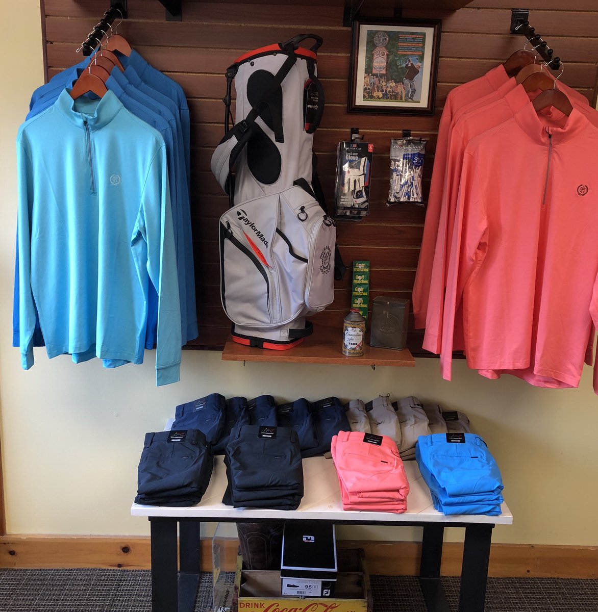 GolfatPackanack's tweet photo. New merchandise arriving, golf shop taking shape! https://t.co/cbf1jZ1umI