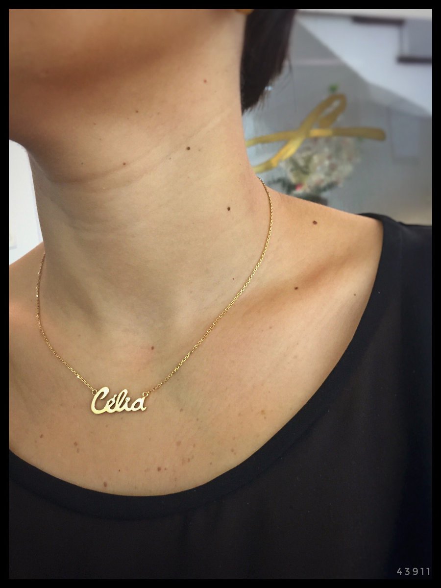 ewiglichjoias's tweet photo. Sabe aquela gargantilha nome que que faz tanto sucesso? Esse modelo passa por vários processos até ser finalizada. Ela passa pelas mãos da Designer, dos ourives, que desenvolvem desde o desenho até a finalização com maior carinho!  Muita energia boa contando história!!! #ewiglich https://t.co/mBxycymqri