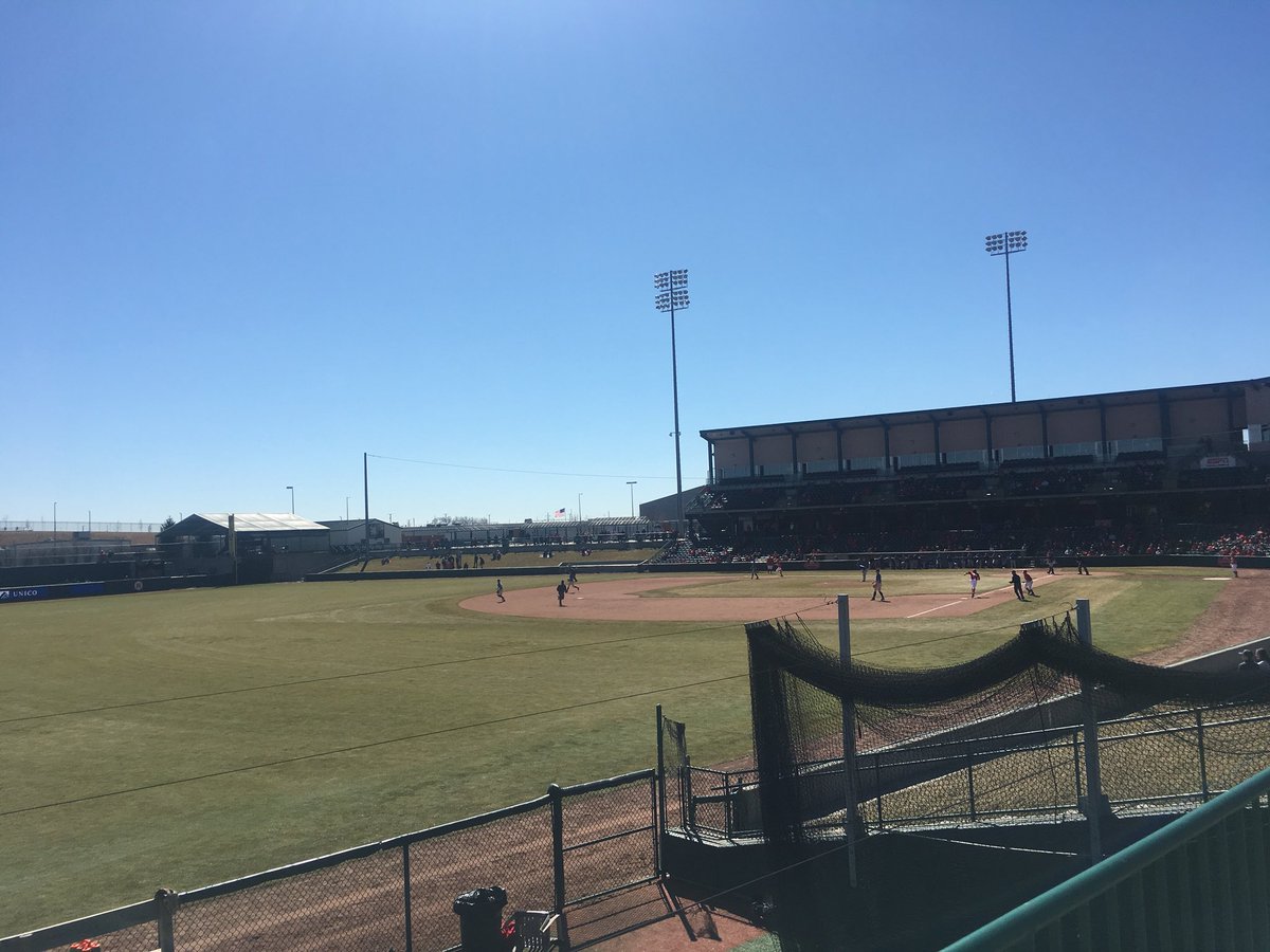 SayGinaNotJenna's tweet photo. Great way for @NUCompliance  to spend the lunch break @Husker_Baseball https://t.co/nqhEC8y8Dd