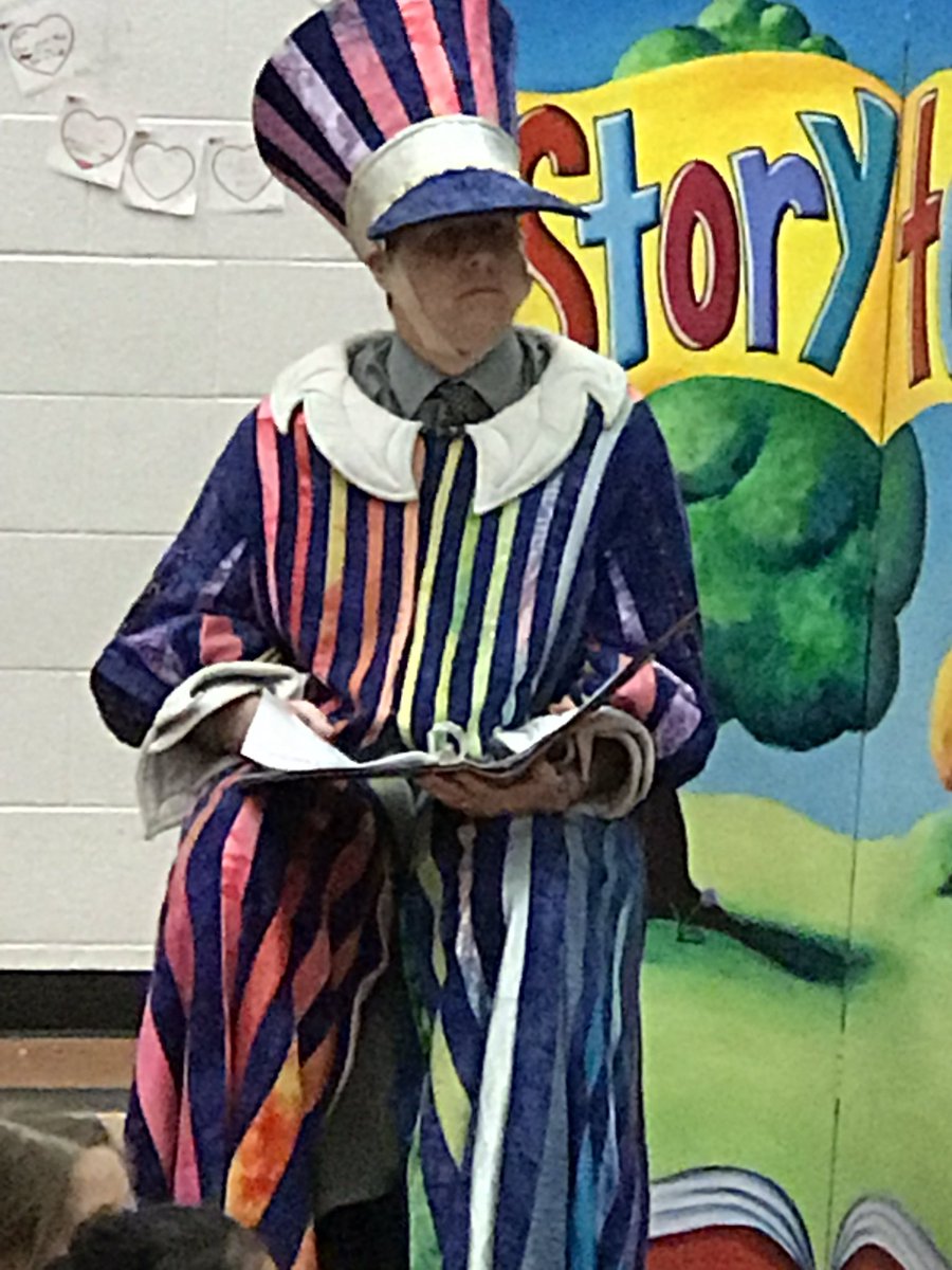 KeeleTDSB's tweet photo. #WorldStorytellingDay has Mr Zimmerman suit up to narrate for the Hansel &amp; Gretel performance by @BigKidPlayDate!  #storytime https://t.co/pTNdGmj94M