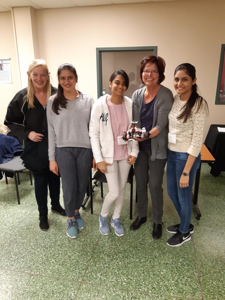 WESTofWindsor's tweet photo. @WESTofWindsor is so #happy about the #achievements of these ladies thank you for coming. #NewcomerWomeninSkillsTrade #unifor #proud @UniforTheUnion . Thank you Kathy, Margaret and Terry @UniforTheUnion for the information and skills shared 👷‍♀️👩‍🏭👩‍🔧👌👌 https://t.co/HphKNVQMSm