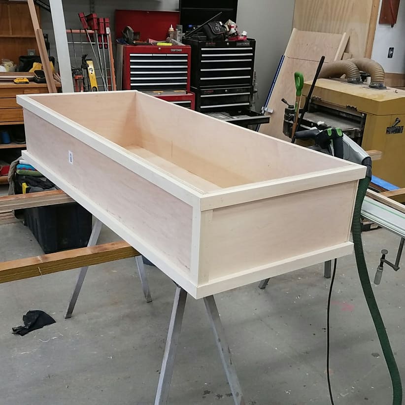 shortcircuitbru's tweet photo. Almost done with the ventilation hood. Gotta pick up a few more pieces of lumber to finish up. Made a lot of progress today and shot some video. 
#basementbrewerybuild #basementbrewery #brewinghood #venthood #breweryprogress #woodworking #homebrewing https://t.co/ZTFU4vd234