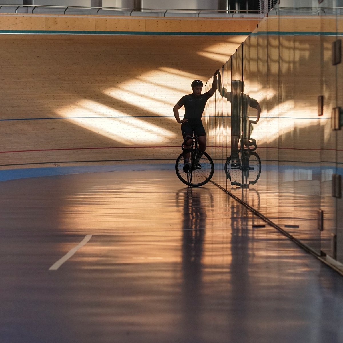 The sun sets on the first day of spring <a href="/derby_arena/">Derby Arena</a> #velodrome #trackcycling #sonya7