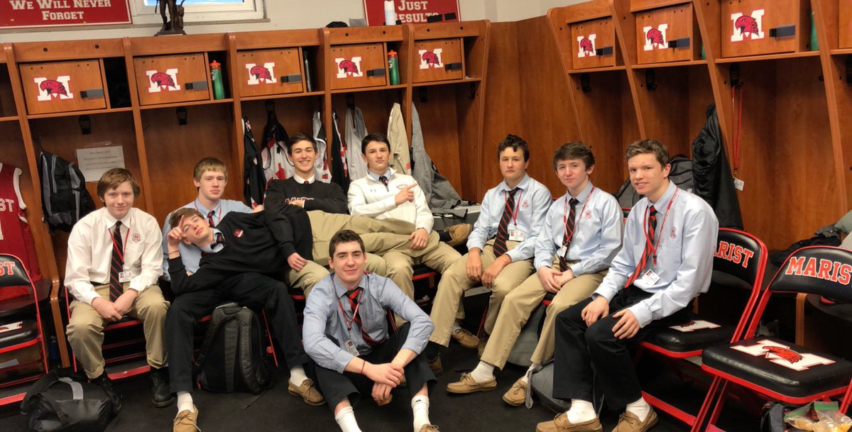 RedHawkVB's tweet photo. Freshmen ready for their 1st #GAMEDAY in the Program. Check #ProgramSnap for pre-game interviews and live updates! #HomeOpener #Hawks 💪🏼🏐🔨 https://t.co/27v2QZXxqK