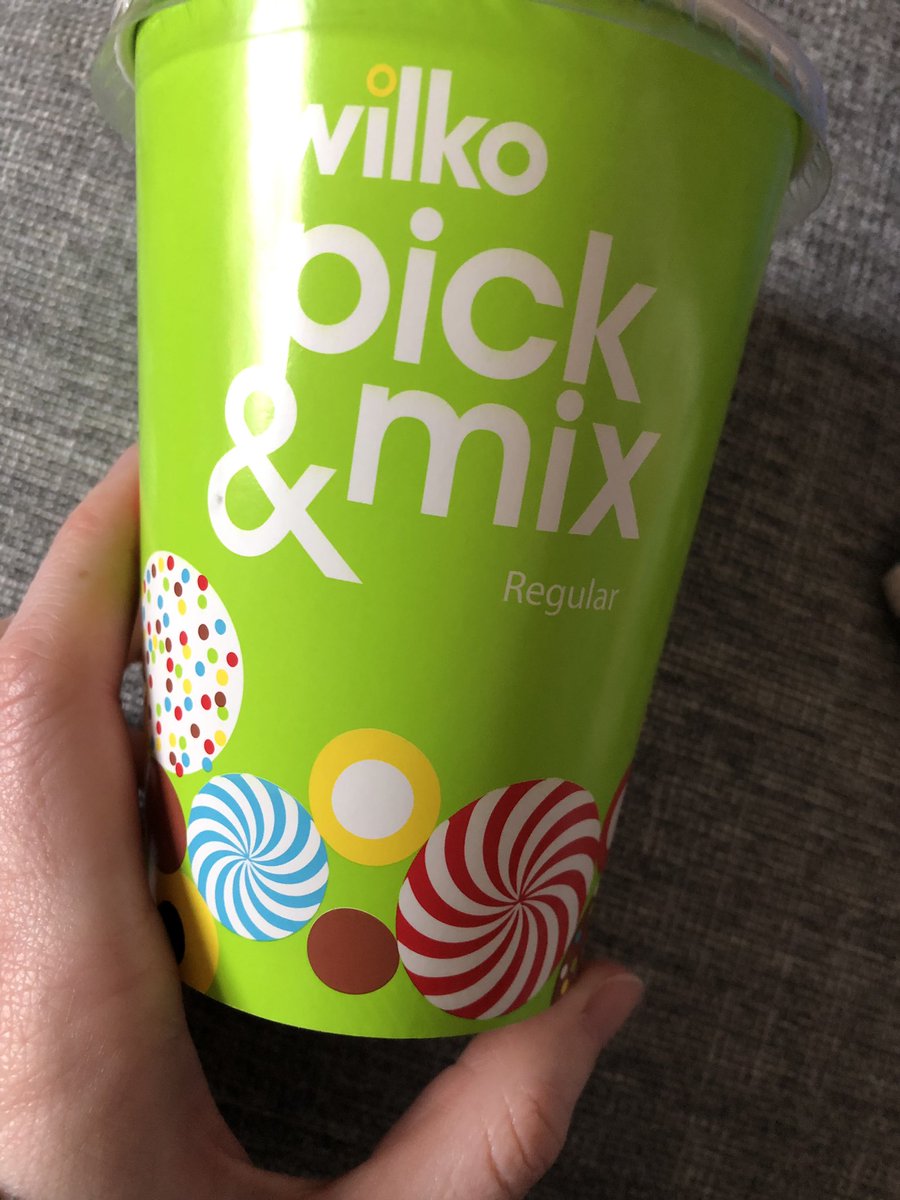 mindfulspoonie's tweet photo. Massive OCD win yesterday by overcoming my fears around pick n mix 💪🏻 https://t.co/rcMyulptLT