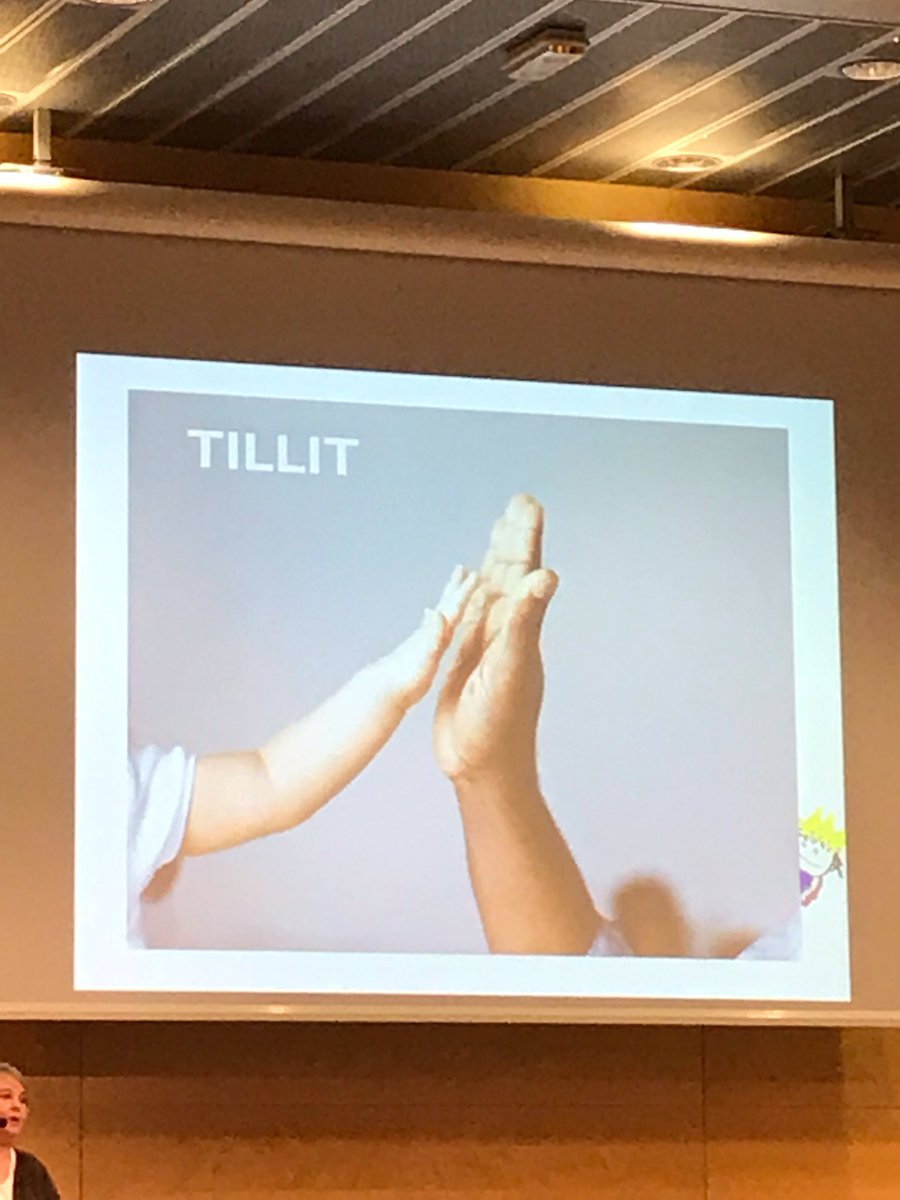 NTsolskol's tweet photo. Avslutar en innehållsrik och mycket givande dag med en bild som speglar grundbulten i samverkan kring skolfrånvaro. Tack till er alla som medverkat och bidragit till vår gemensamma fortbildning idag!  #solskol https://t.co/QyhGZBolzE