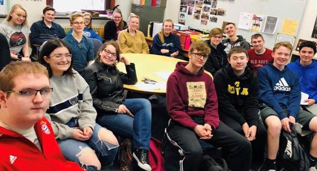 DavSchools's tweet photo. #DCSdistinct Central High Students are ISU Quiz Bowl Champions! https://t.co/saI3wx5Wim https://t.co/vZAfyZqg0N