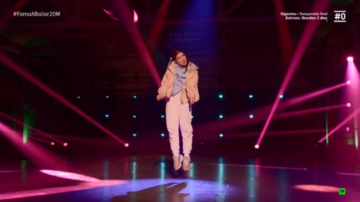 FAMAabailarCero's tweet photo. ¿Qué te ha parecido la coreo de @Shei_FAB19?

🔃 ¡Me ha sorprendido!
❤️ Me he quedado igual

#FamaABailar20M https://t.co/VmUgAUArNR