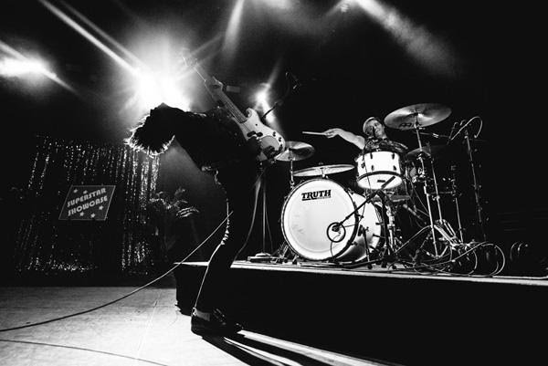 rockallphoto's tweet photo. iDKHOW: NoAm Spring Tour, Single Exploding at Alt Radio @idkhow #idknow #choke #newmusic https://t.co/vrRX09cut0 https://t.co/osT675JTyu