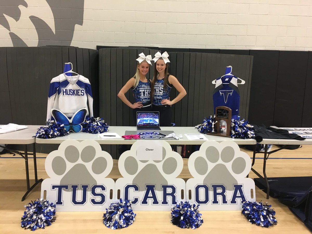 Thanks Madison and Lydia for such a great display of Tusky Cheer at the 8th grade expo! 💙