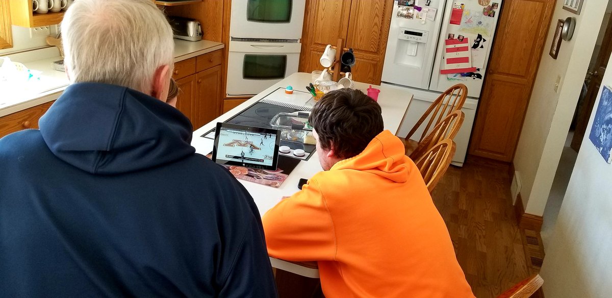 MrsHayes820's tweet photo. @WasecaBluejays @WasecaBoysHoops Watching the @WasecaBoysHoops game from the kitchen! #bluejaynation https://t.co/tbx47q6l2z