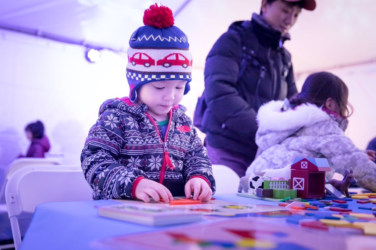 DowntownPitt's tweet photo. Holiday KidsPlay saw an increase of 400% in visitors over previous years, with new partners in @FredRogersPro, @CarnegieSciCtr, @HistoryCenter, and @wqed #PDPAM https://t.co/Vk3z1cLTan
