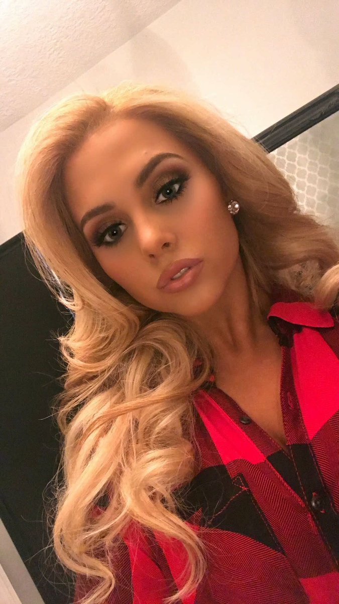 joshuaiancooper's tweet photo. #WCW love & shoutout to @HTC_MalloryM always gorgeous. #FavoriteHTC ❤️😘👩🏼💙🌹💎 https://t.co/DGyJnUm3WS