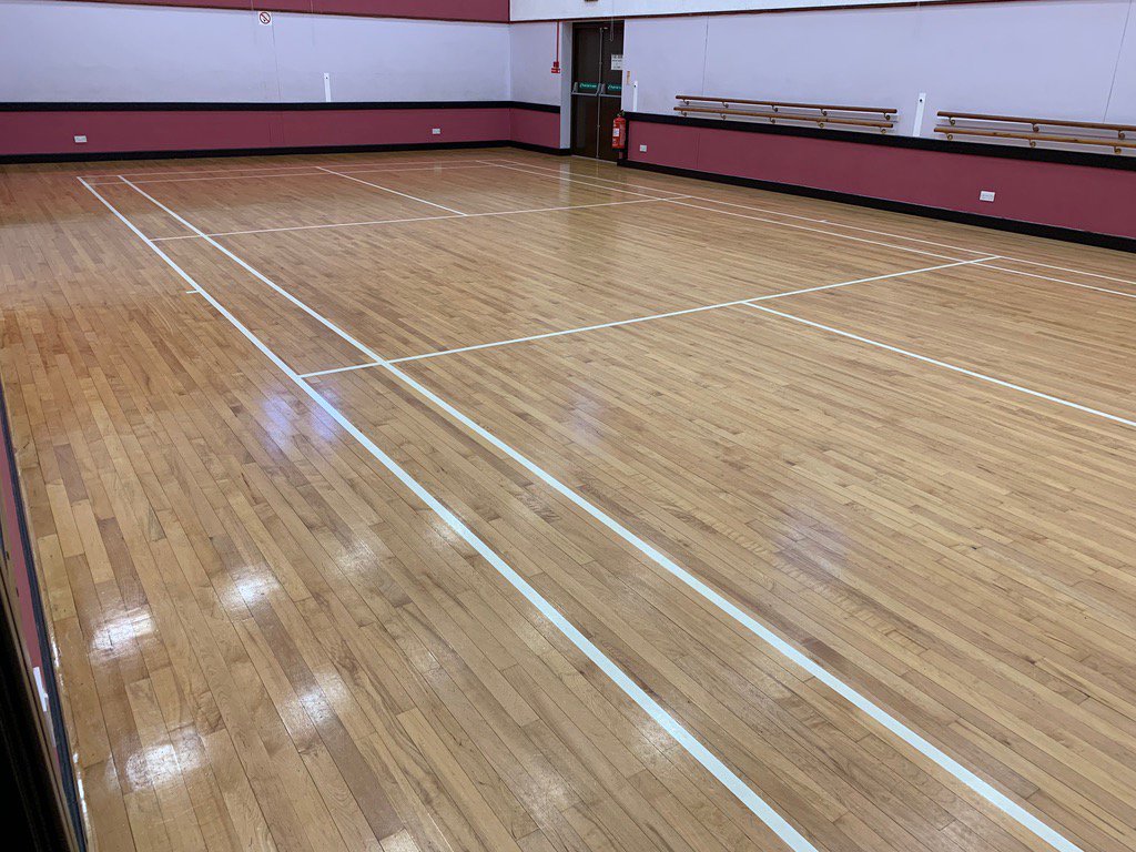 floorcare_serv's tweet photo. New Time Lapse video 67 @ https://t.co/cqtHTb7nIr
Village Hall Maple Floor Cleaned, Scrubbed, Abraded &amp; Resealed with 2 coats of @Floortech_prod New Sportguard, Hardwearing Gloss finish polyurethane seal.
#Floorcareservices #Moorfloorfinishes #Floortechproducts #Newsportguard https://t.co/jyf29L4xCG