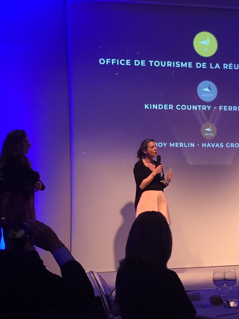 nelbro's tweet photo. @BoutronPhilippe @CitroenFrance
remet le prix multicanal à @isoskele
#innovation
#tipcpub2019 https://t.co/Ga2Z3XI2zN
