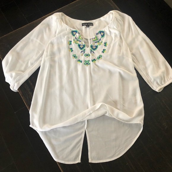 averyklein's tweet photo. So good I had to share! Check out all the items I'm loving on @Poshmarkapp #poshmark #fashion #style #shopmycloset #michaelkors #blackrivet #americaneagleoutfitters: https://t.co/YDukMJE6Zo https://t.co/GncO9ceUeZ