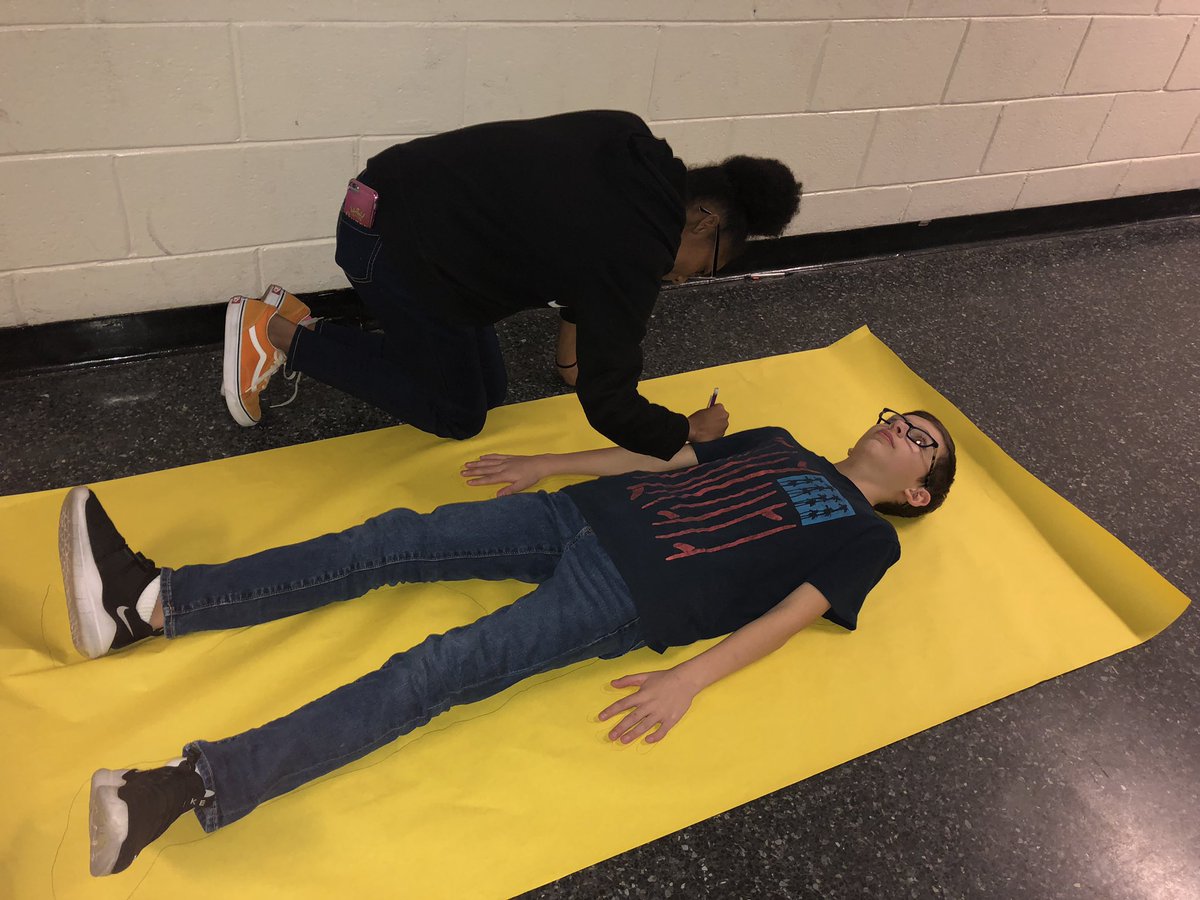 WestLeeMSPride's tweet photo. Today in one of Mr. Adams’ classes students traced one another and labeled various parts of the Human Body! #MakingScienceFun #PrideProjects https://t.co/t37INZhXbB