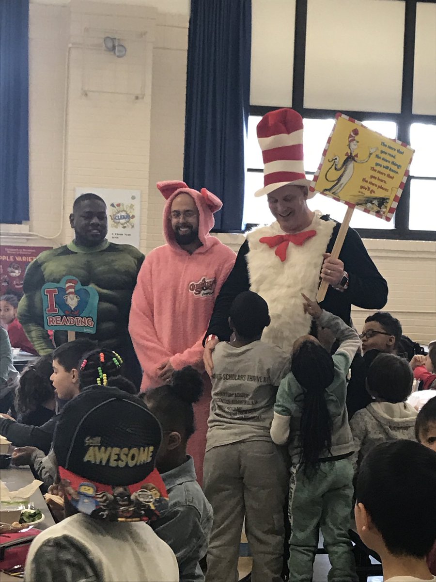 MpsLoring's tweet photo. Final week of the read a thon at Loring. Scholars have read 10,000 more minutes compared to last year!@associateronmps @SuptGraff https://t.co/AgII88oijE