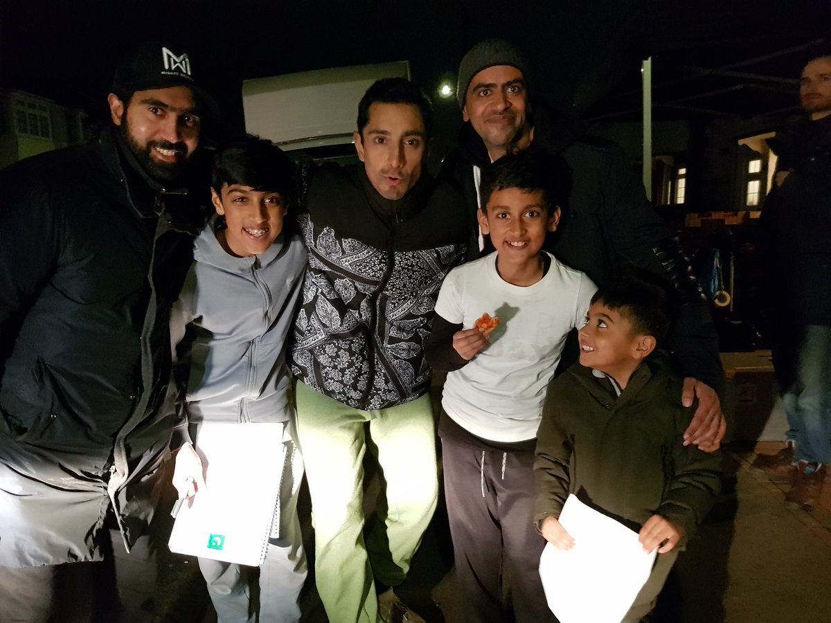 mrT_777's tweet photo. @rizmc keeping it real, respect. #moghulmowgli #rizMC #halfMoghulhalfMowgli https://t.co/SyTcWRTgaS