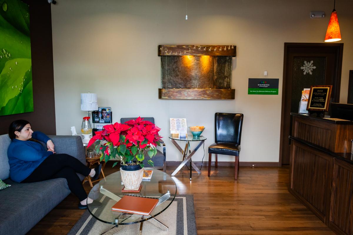 PA_Elements's tweet image. The beginning of spring is the perfect chance to grow and change! Make time for massage this season and become a healthier you.