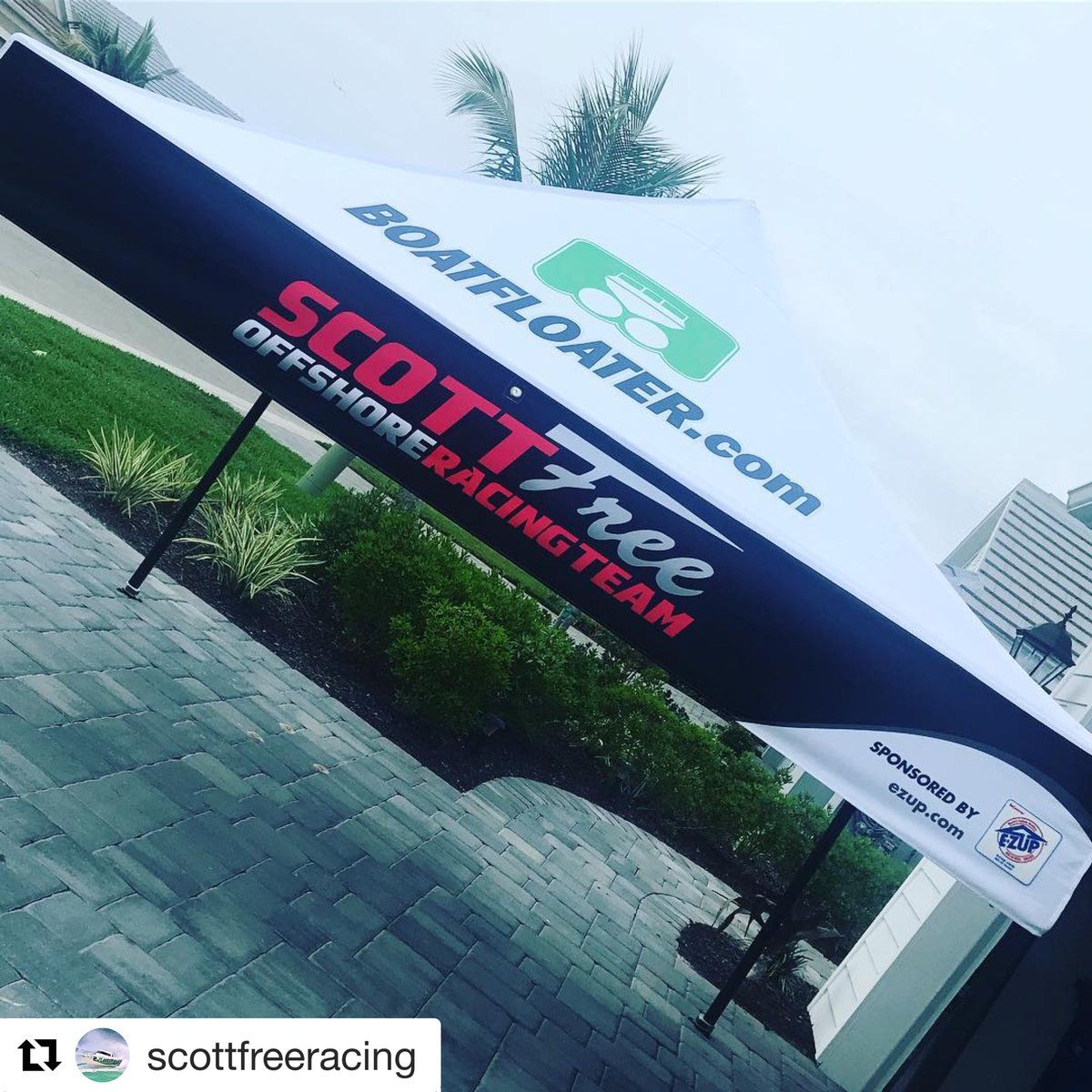 ezupusa's tweet photo. Excited to be on board this season with @scottfreeracing! 🏁 https://t.co/gXQPUA17ng #ezup #takeitez #custom #scottfreeracing #racing #repost https://t.co/soIZjUmyQm
