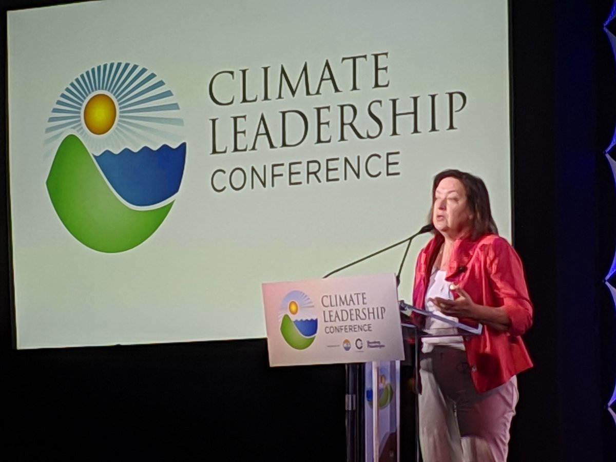 'Climate change isn't a 'Looming Threat,' but rather a 'Present Reality.'' ~@DianeRegas, President & CEO of @tpl_org
Afternoon Plenary Moderator @TheCLC2019 #TheCLC