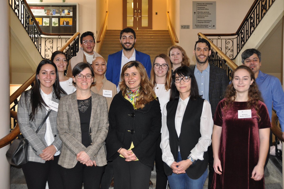 DrCiviluOttawa's tweet photo. Chez nous, la passion pour la recherche commence au premier cycle. 
Petite mention au projet finaliste de Pamela Catalod.
Félicitations à nos étudiants/es et leurs enseignants/es #PIRPC https://t.co/tRD4i8umjR