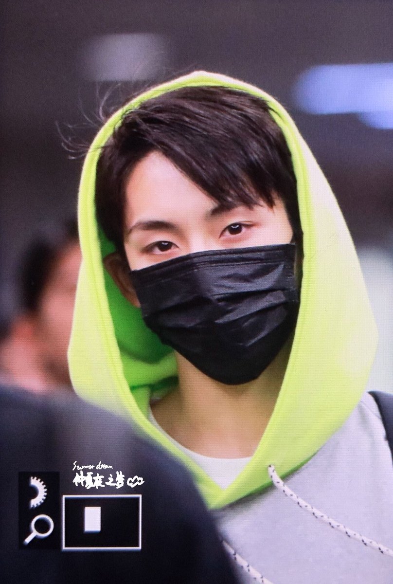 SummerDream1028's tweet photo. 190321 ICN preview

#윈윈 #董思成 #ウィンウィン  #winwin #WayV ＃WeiShenV ＃威神V https://t.co/YwiJc3WSJV