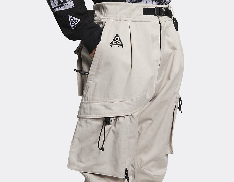 nike acg cargo moon particle