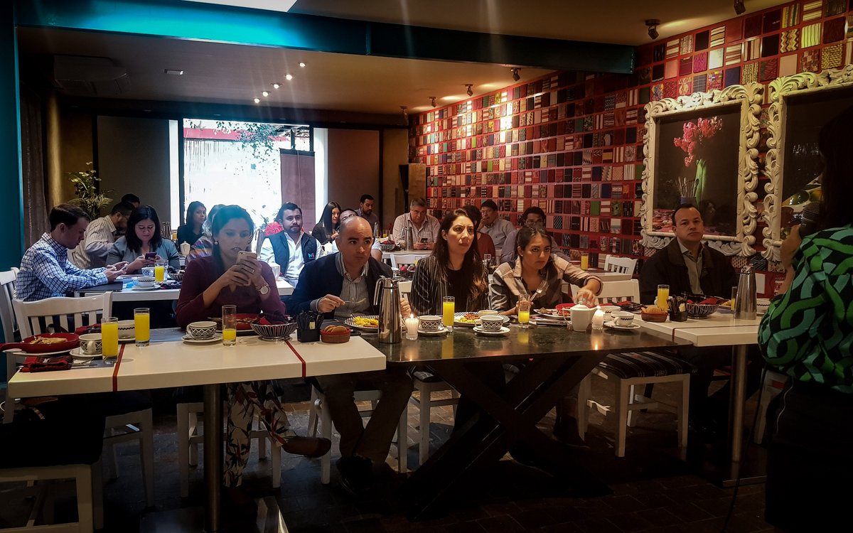 agi_gt's tweet photo. Te compartimos un poco de lo que fue nuestro primer Desayuno y Asamblea General de Miembros, que se llevo a cabo el día de hoy.

Gracias a las personas que asistieron por participar.
#culturadelaluz #agigt #lightingdesign https://t.co/w6KfD5WHg1