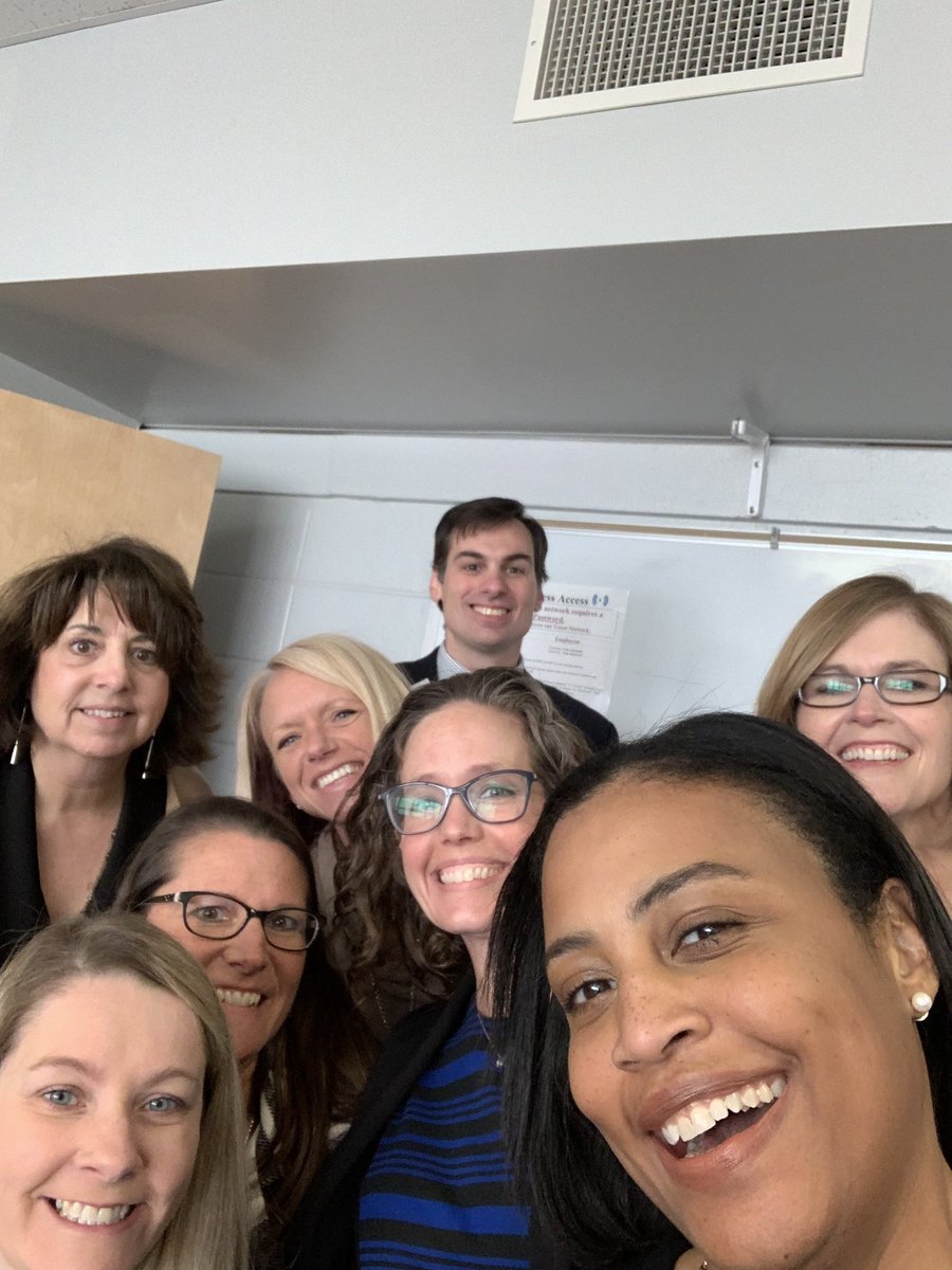 Angiewalker1528's tweet photo. I love my job! The best way to learn about teamwork and collaboration is to collaborate as a team! Great day with these SCS leaders. https://t.co/2D0xou5A09