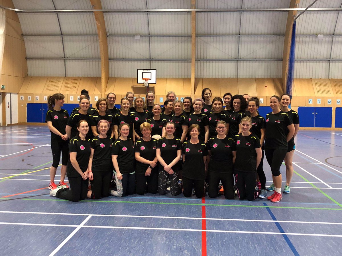 HBurghNetball's tweet photo. Happy New Training Top day to us! THANK YOU verry much to the Community Advertiser for sponsoring our kit, we look and feel fab #hnc #hncrec #hncdev #hnc2 #hnc1 #netball #team #asone #communityadvertiser https://t.co/baKphr5klY