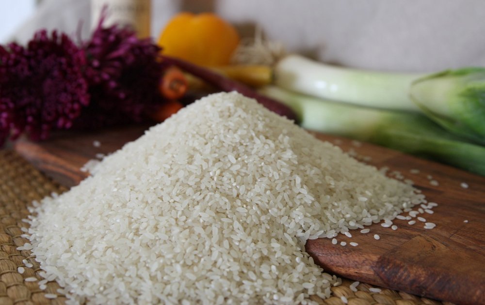 producexpress's tweet photo. New Items Alert! In this week's Market Outlook we introduce Numi Teas and local rice from Rue and Forsman Ranch. Plus, learn about all the varieties of carrots offered at Produce Express. #produceexpress #sacramentochefs #numitea #sacramentorestaurants - https://t.co/Ff8mkm3nnK https://t.co/x8DHW0EAP7