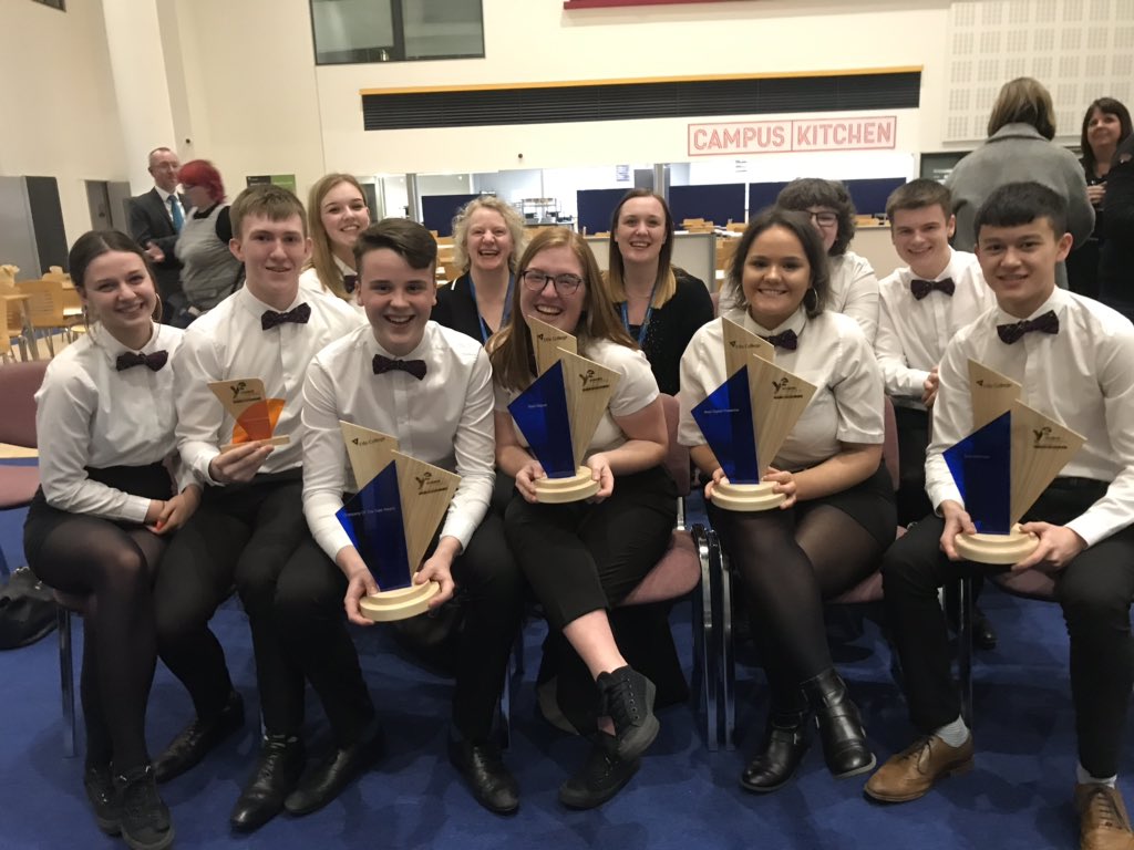 carrielnds's tweet photo. Congratulations @AuchmutyHS the winning team, well impressed with their team effort and similarly impressed with @LevenmouthAc as runners up at The Fife Company Programme Final. @AuchmutyHS through to Scottish Final. https://t.co/qCeooyzTbo
