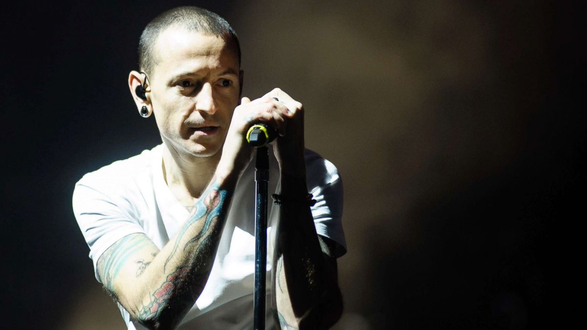 MindyLynnSnyder's tweet photo. Happy Birthday Chester 💖
@ChesterBe https://t.co/e8x0oV25Ew