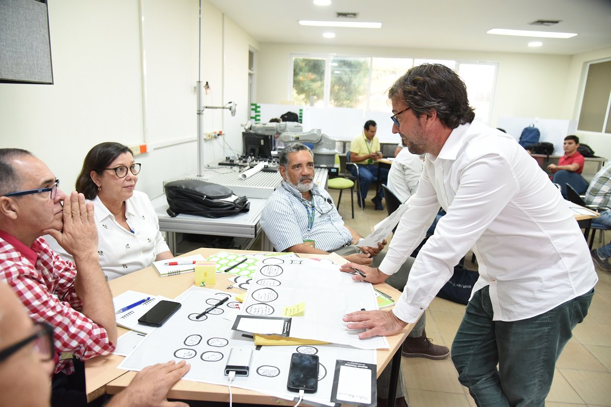 VInUnimagdalena's tweet photo. UNIMAGDALENA realizó Taller incubadora Ágil de Proyectos de Innovación a través del @CIEUnimagdalena #SiembraInnovación #CIEEmprende
Más información: https://t.co/sKtDPdgomb https://t.co/znlB5M5sIG