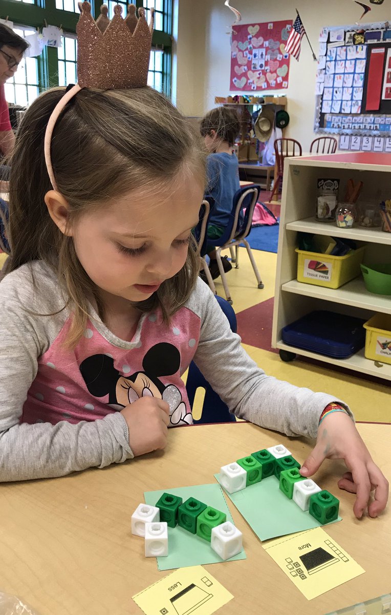 MsAprilsPreK's tweet photo. After reading a story with @bholden86 that used nonstandard measurement to compare lengths, we practiced comparing the lengths of different lines using unifix cubes. How many cubes long are they? Which is more? How many more? How do you know? #trinitylearns #deepenlearning https://t.co/dn4Q9shRad