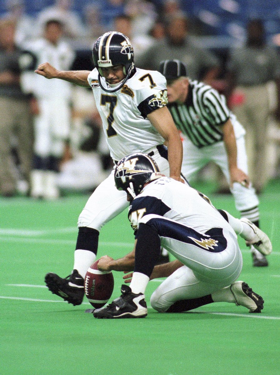 CFL_Alumni's tweet image. Tonight Troy Westwood will be the keynote speaker at the Simplot Awards Banquet.  
To book a CFL Alumni for your event go to cflaa.ca/contact-cfl-al…
#CFLAA #Simplot #Awards #Football #keynotespeaker 
Photo by F Scott Grant  @TroyWestwood