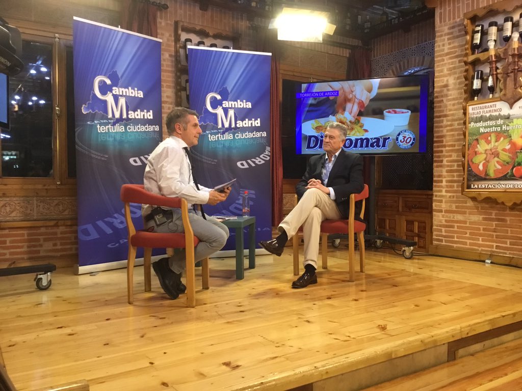 CANAL33's tweet photo. “El principal activo de Discomar es el capital humano. 40 personas, la mayoría con más de 10 años de experiencia” Columbiano Moreno, gerente de @Discomar_ https://t.co/pwWOUKHwW3