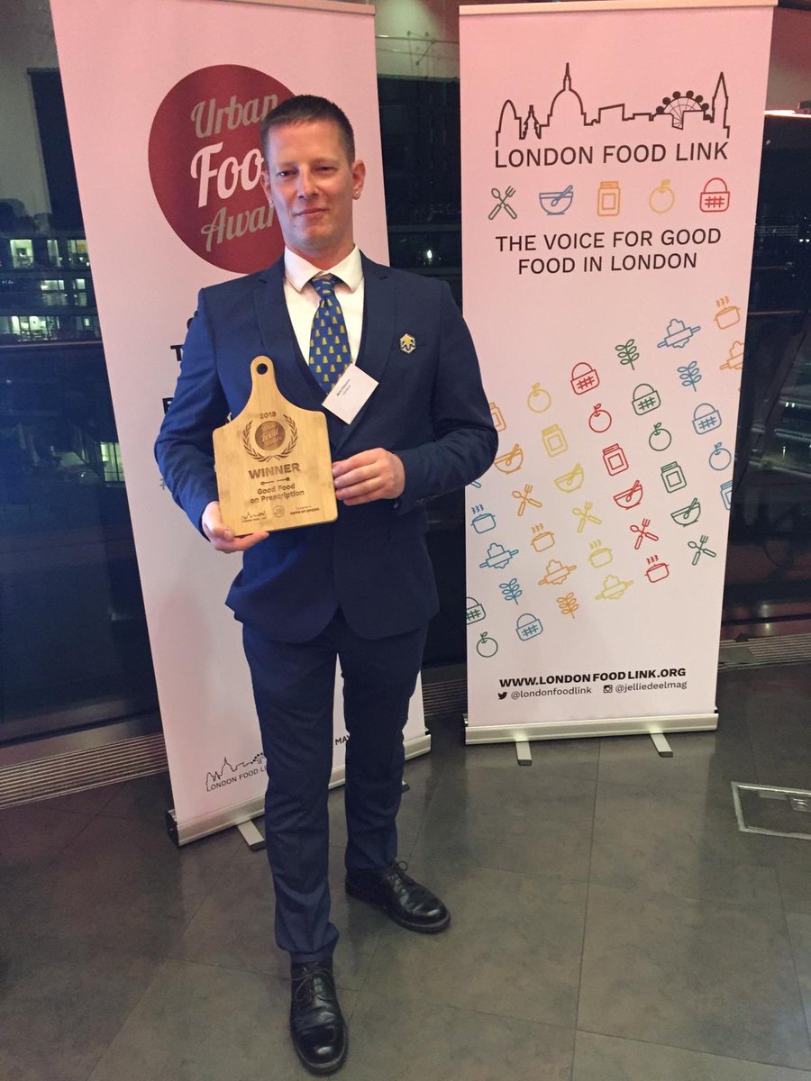 LondonBeeKeeper's tweet photo. Congrats to our Mark for Urban Food Award: ‘Good Food on Prescription: Enterprises helping people’s mental health &amp; wellbeing through growing and production of good food’. This is for Mark’s beekeeping and gardening with special needs kids. Very well deserved, well done Mark. https://t.co/gM5qx3fCdM