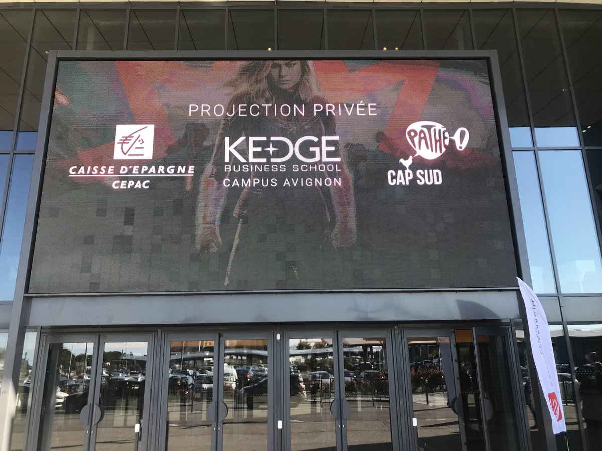 jalbertini84's tweet photo. Projection Privée au cinéma pour 200 jeunes avignonnais invités par @KedgeBS et @CE_CEPAC : une belle opération organisée par les collaborateurs de nos agences pour faire connaître nos offres étudiants https://t.co/q61BCc4bZd