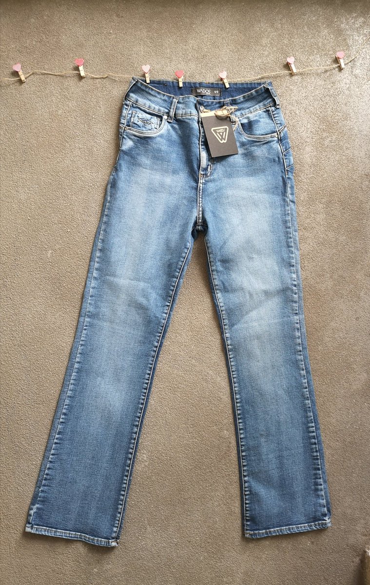 BlogDeAnizu's tweet photo. Mira las lindas fotos que hicimos para sortear este Jeans @wados_cl bicolor en Talla 44 https://t.co/60uFVCrrMv #moda #WadosMujer #jeans #concurso #blogdeanizu #wados #wadoschile https://t.co/wMpNQWPIZk