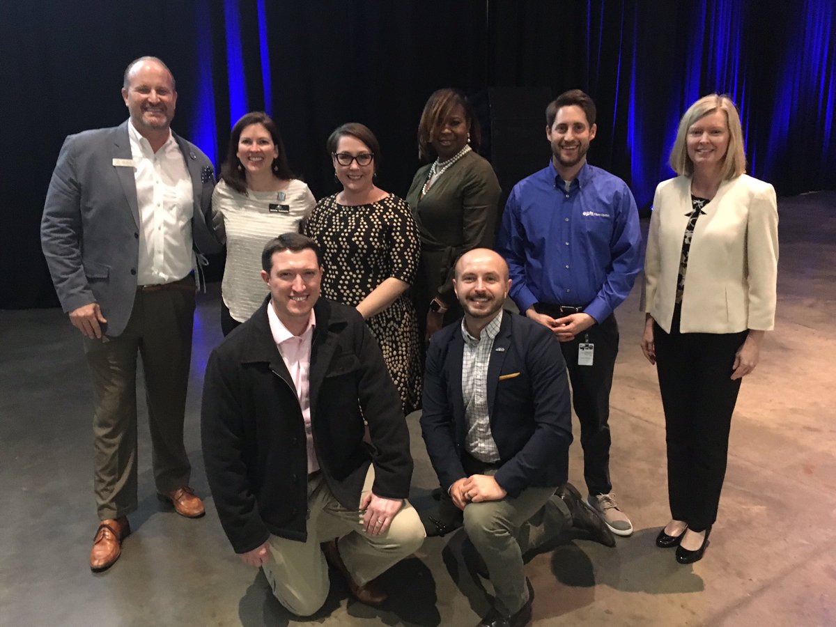 MilesHuffCHA's tweet photo. Had a great time representing @unumnews at #expocha today and discussing the amazing ways Unum is involved in our community! 

Thanks @chachamber for such a great event!  #chattanooga #UnumCares https://t.co/J4im8wZf14