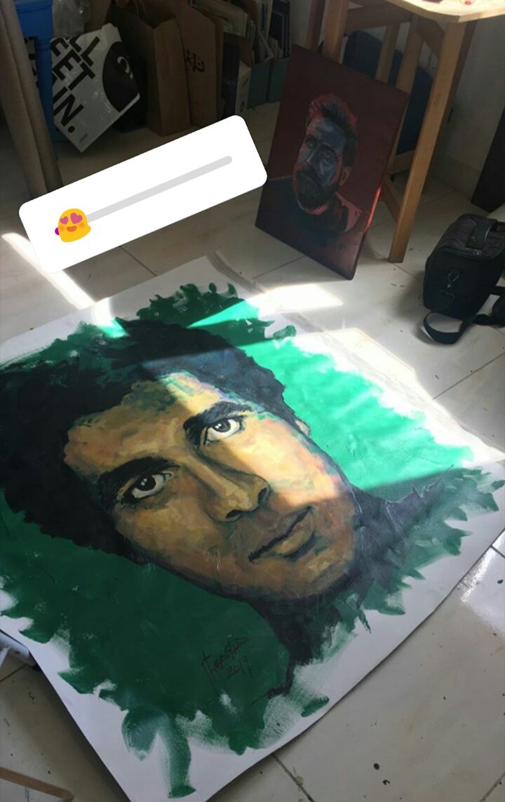 beboala544's tweet photo. انا لما ابدتيت المهمه _ كنت قادر اشاهد كل شي بوضوح _ كنت متاكد من اللي انا بعمله بعد كده.. ابتديت احس اني بقيت اشوا  الصورة من ورا لوح ازاز .. وبالتدريج ابتدت 
تتكون طبقه مثل التراب والمشكله أن التراب بقي يزيد لدرجه أن انا مبقتش  شايف اي شئ
صورة ضبابيه 
#_ احمد ذكي 
ارض الخوف🎨 https://t.co/0aTaZdu1xt